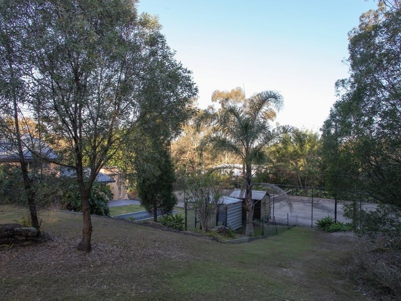 173 Dennis Road, Springwood QLD 4127