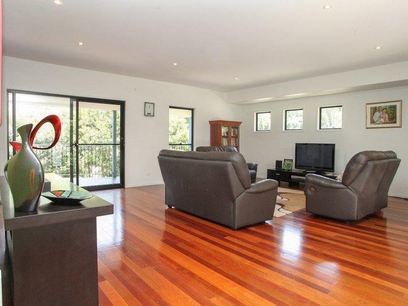 2/49 Trevallyan Drive, Daisy Hill QLD 4127