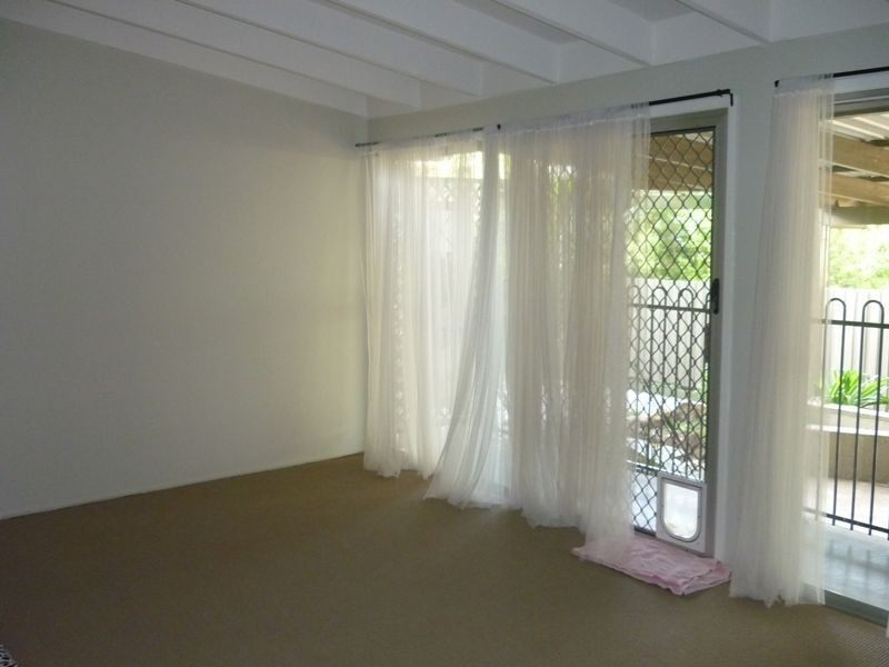 41 Barbaralla Drive, Springwood QLD 4127