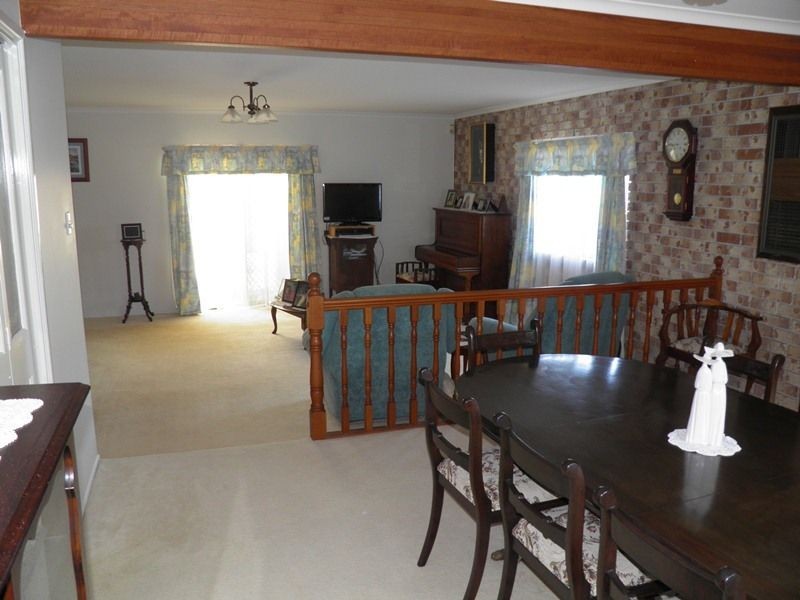 4 Gumtree Court, Springwood QLD 4127