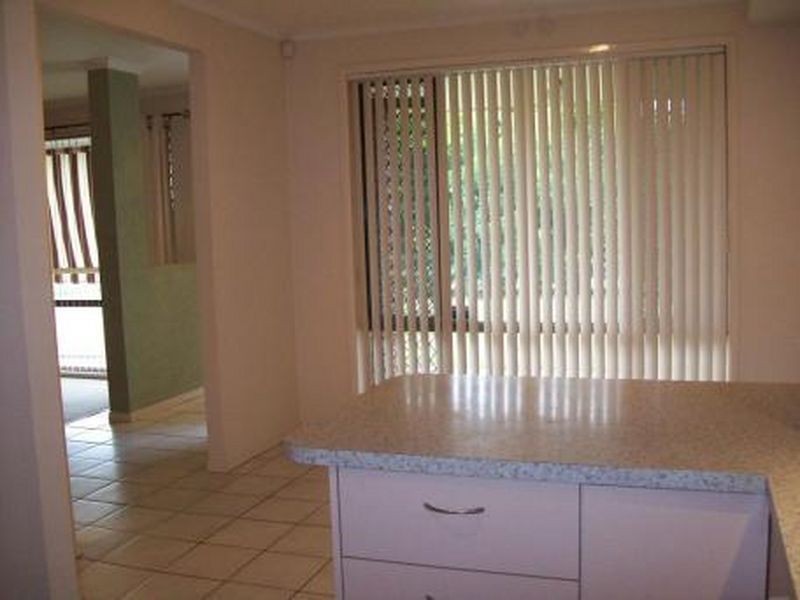 56 Springfield Cres, Daisy Hill QLD 4127