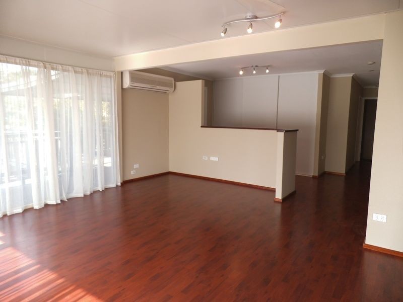 80 Lake Road, Slacks Creek QLD 4127