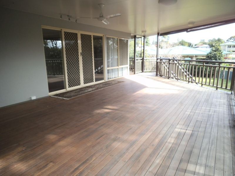 80 Lake Road, Slacks Creek QLD 4127