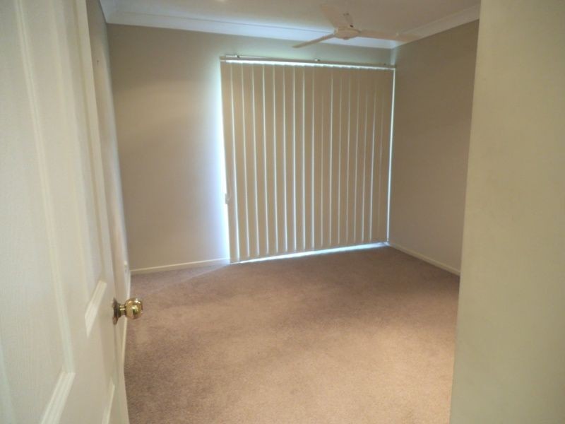 80 Lake Road, Slacks Creek QLD 4127