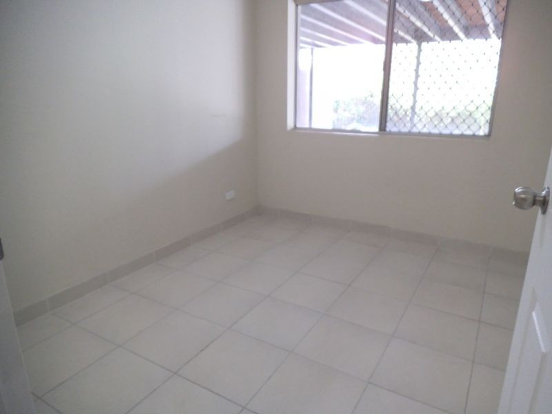 80 Lake Road, Slacks Creek QLD 4127