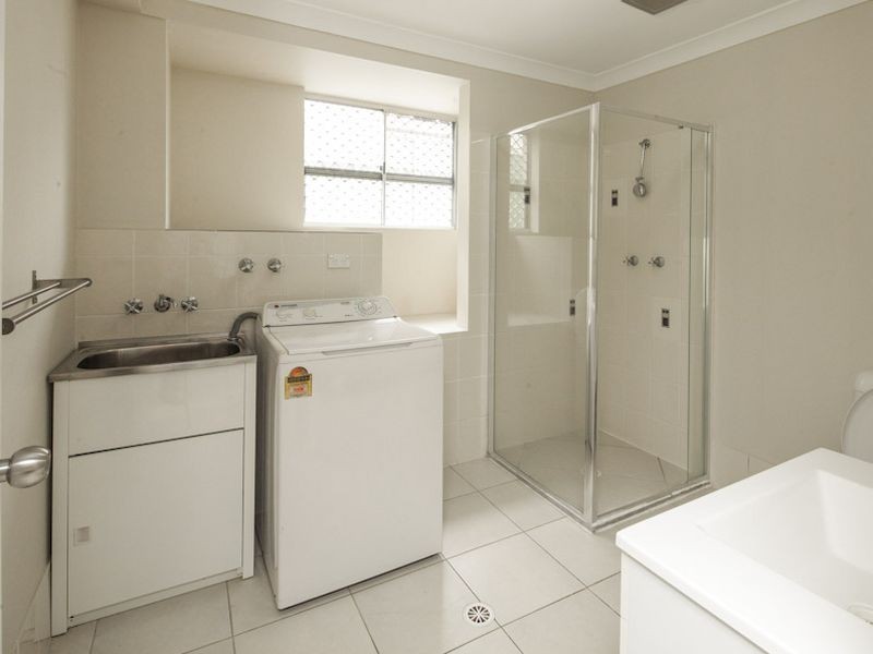 80 Lake Road, Slacks Creek QLD 4127