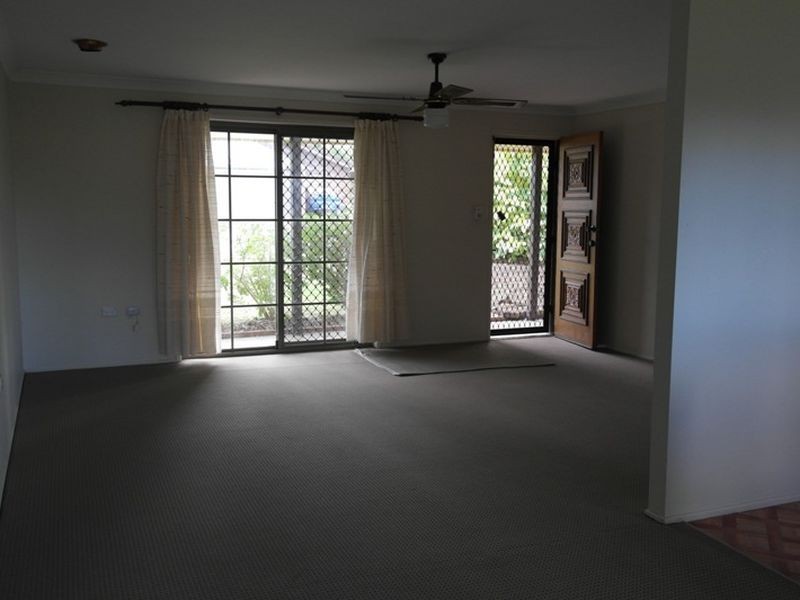 60 Peverell Street, Hillcrest QLD 4118