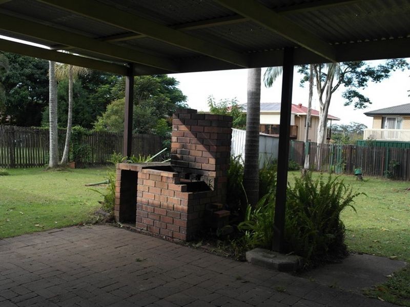 60 Peverell Street, Hillcrest QLD 4118