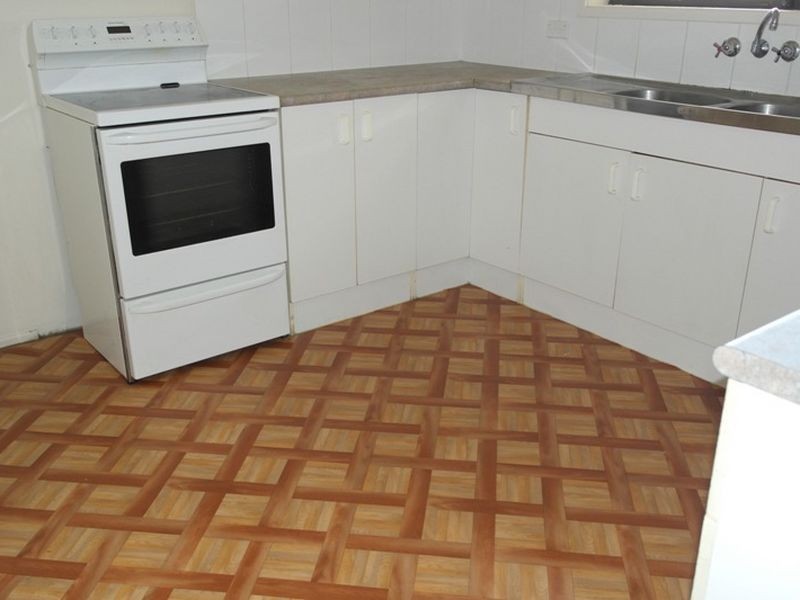 60 Peverell Street, Hillcrest QLD 4118