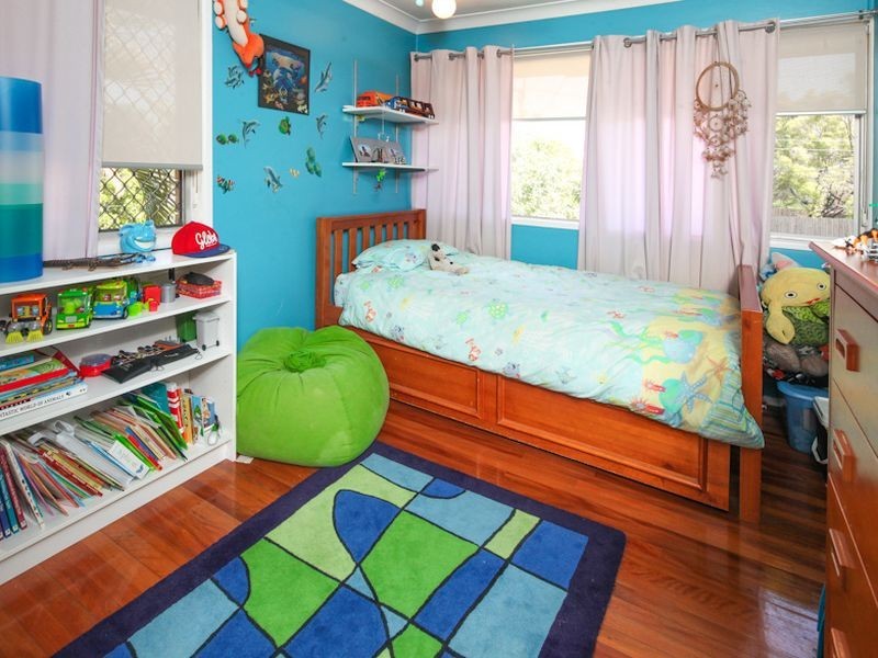 10 Lilac Street, Daisy Hill QLD 4127