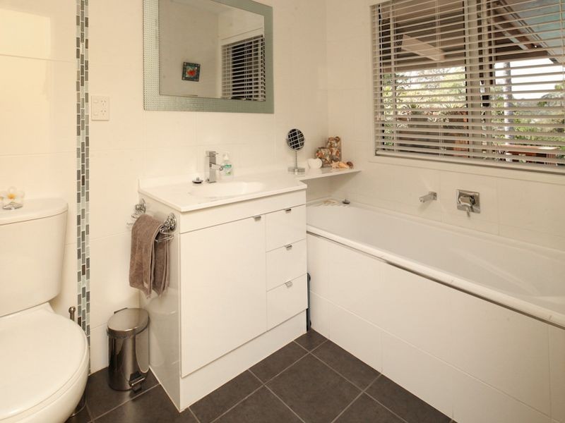 10 Lilac Street, Daisy Hill QLD 4127