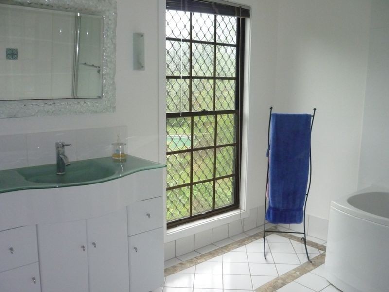 12 Trevallyan Drive, Daisy Hill QLD 4127