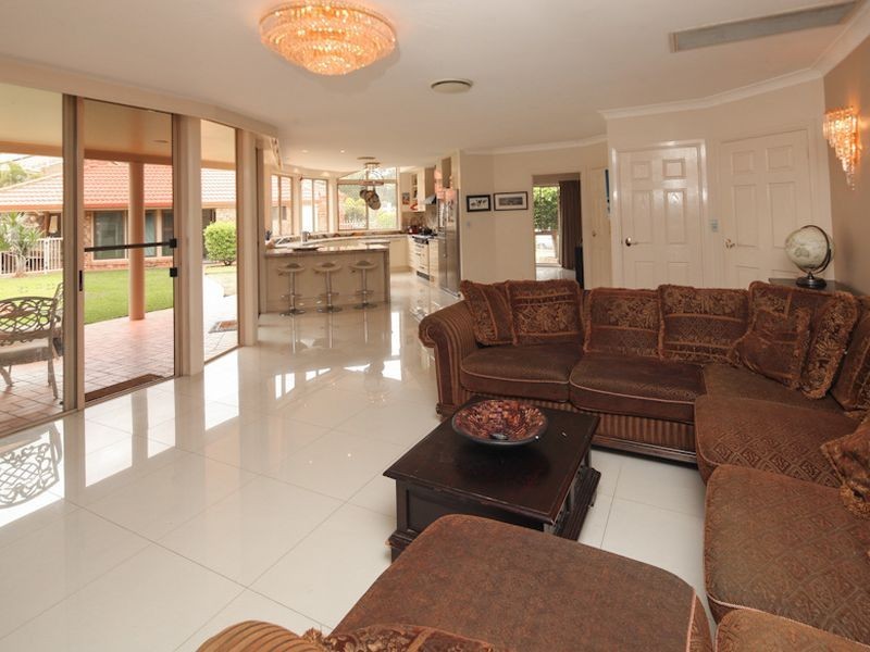 49 Highview Terrace, Daisy Hill QLD 4127