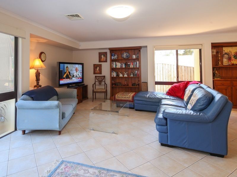 10 Greenhill Grove, Daisy Hill QLD 4127