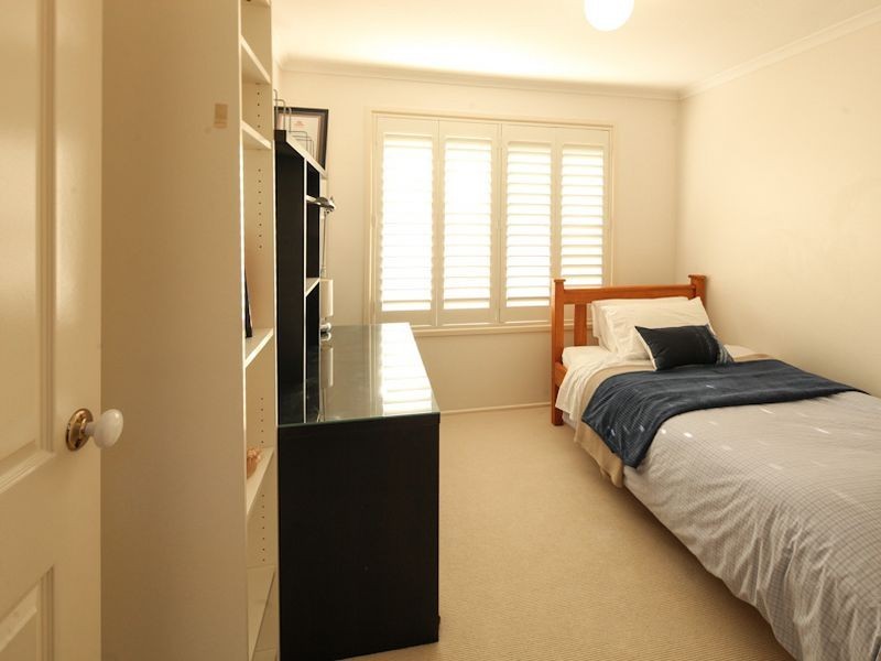 10 Greenhill Grove, Daisy Hill QLD 4127