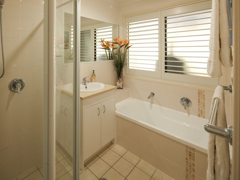 10 Greenhill Grove, Daisy Hill QLD 4127