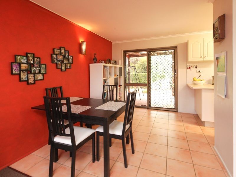 6 Adale Court, Daisy Hill QLD 4127