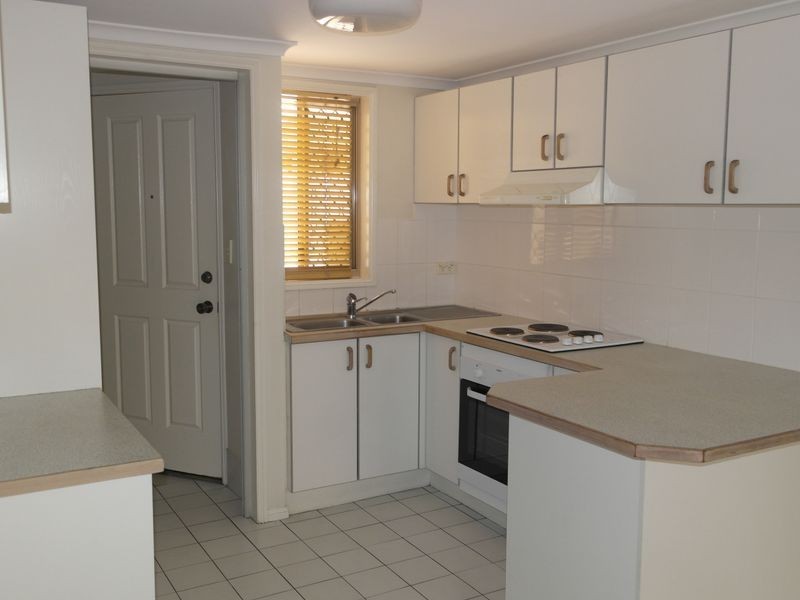 3/2 Efymia Court, Daisy Hill QLD 4127