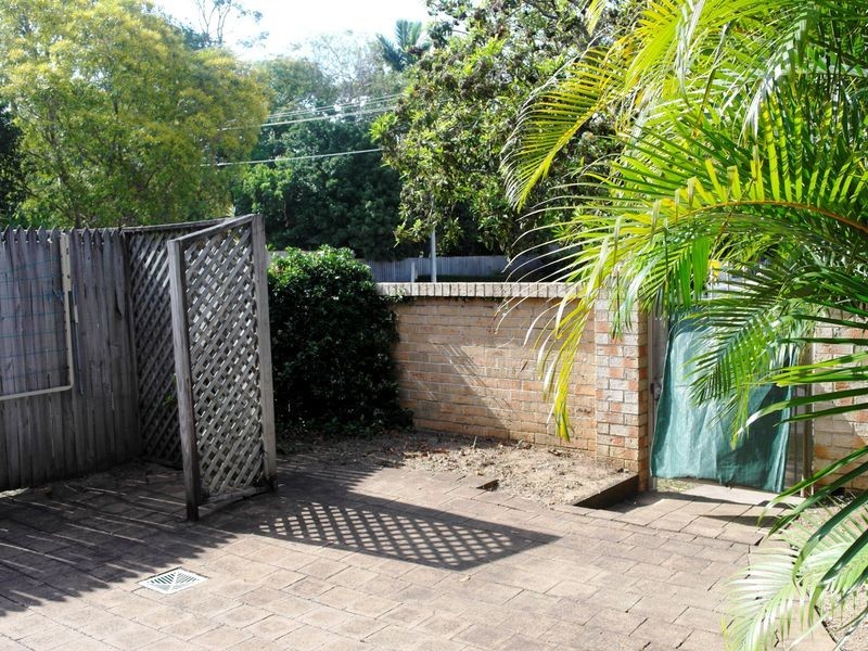 3/2 Efymia Court, Daisy Hill QLD 4127