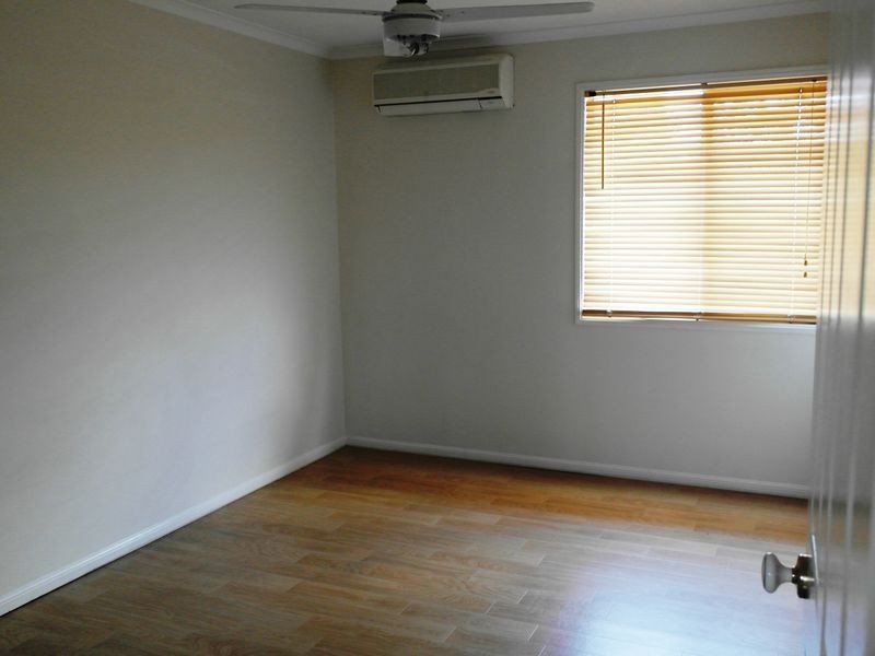 3/2 Efymia Court, Daisy Hill QLD 4127