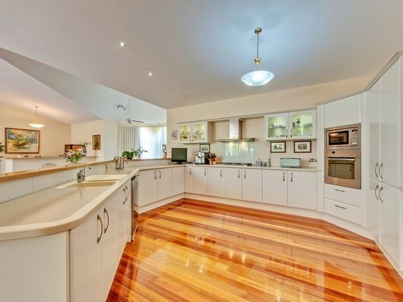 108 Dennis Road, Springwood QLD 4127