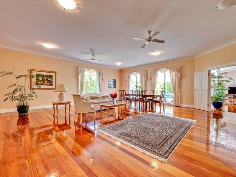 108 Dennis Road, Springwood QLD 4127