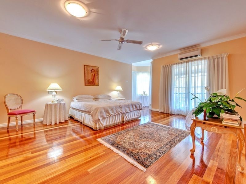 108 Dennis Road, Springwood QLD 4127