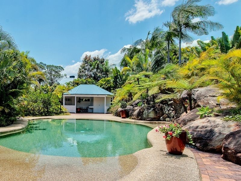 108 Dennis Road, Springwood QLD 4127