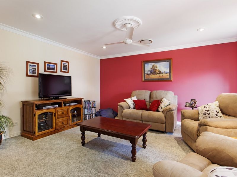 10 Krystal Place, Kuraby QLD 4112