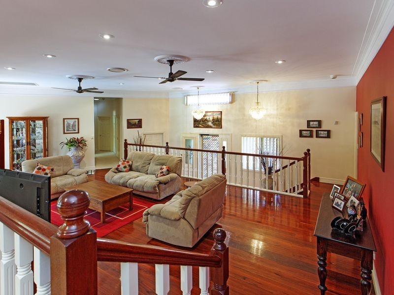 10 Krystal Place, Kuraby QLD 4112