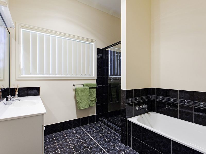 10 Krystal Place, Kuraby QLD 4112