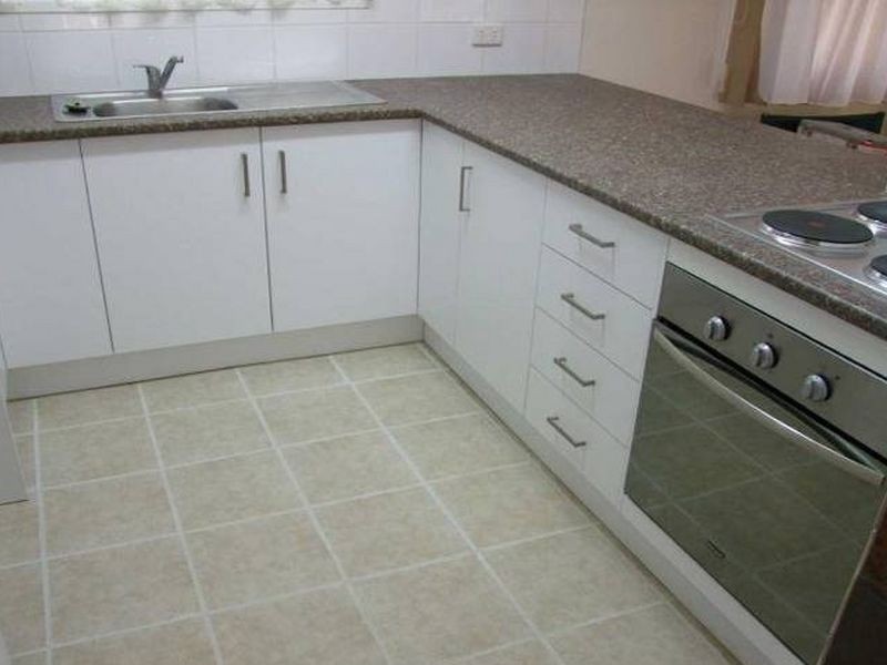 6 Karabil Street, Kingston QLD 4114