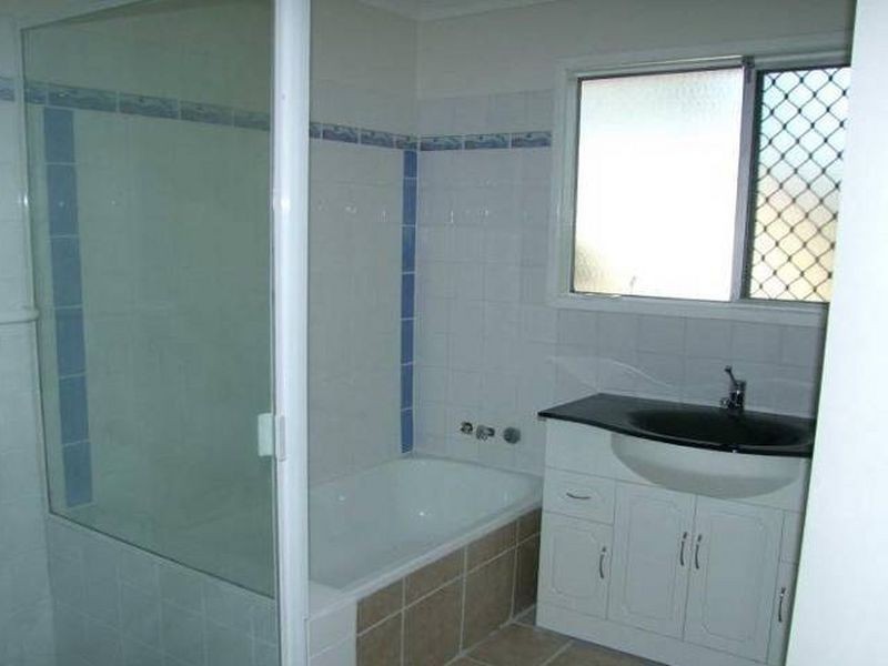 6 Karabil Street, Kingston QLD 4114