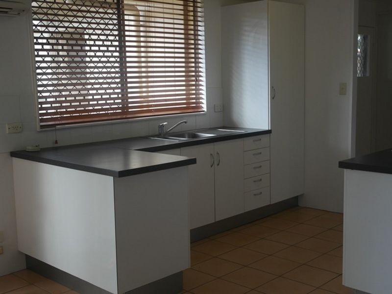 84 Cinderalla Drive, Springwood QLD 4127