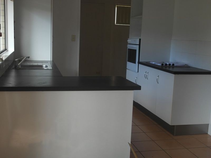 84 Cinderalla Drive, Springwood QLD 4127