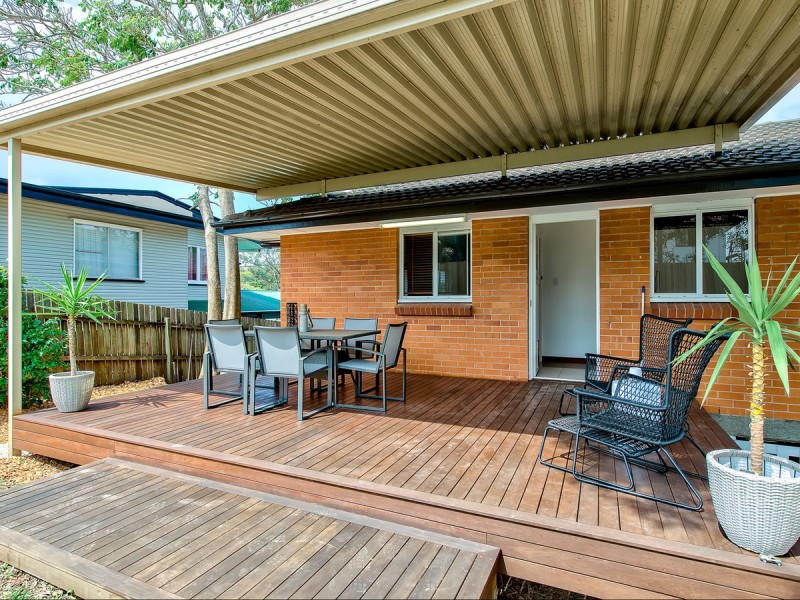 12 Chuter Street, Stafford Heights QLD 4053