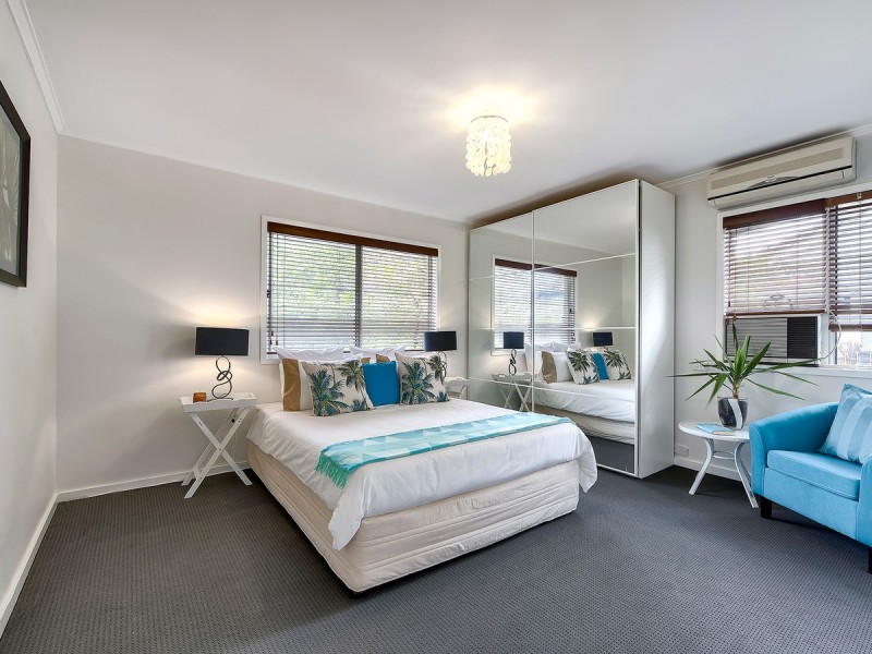 12 Chuter Street, Stafford Heights QLD 4053