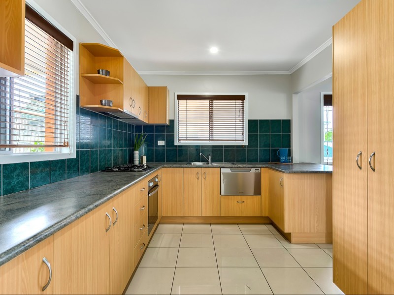 12 Chuter Street, Stafford Heights QLD 4053
