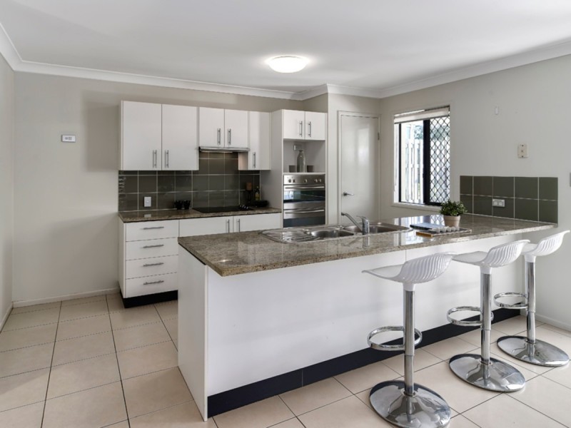 6 Lewis Street, Clayfield QLD 4011