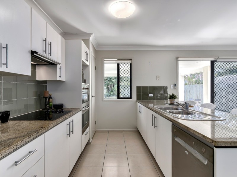 6 Lewis Street, Clayfield QLD 4011