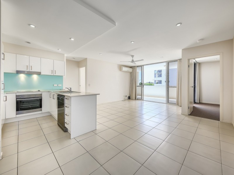 206/20 Playfield Street, Chermside QLD 4032