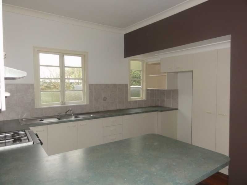 16 Miller Street, Chermside QLD 4032