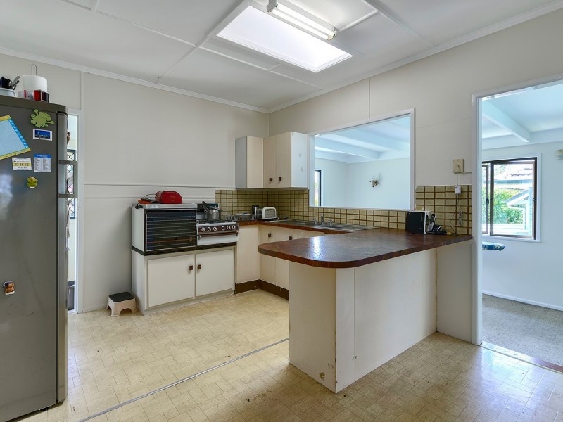 6 Kanangra Street, Stafford QLD 4053