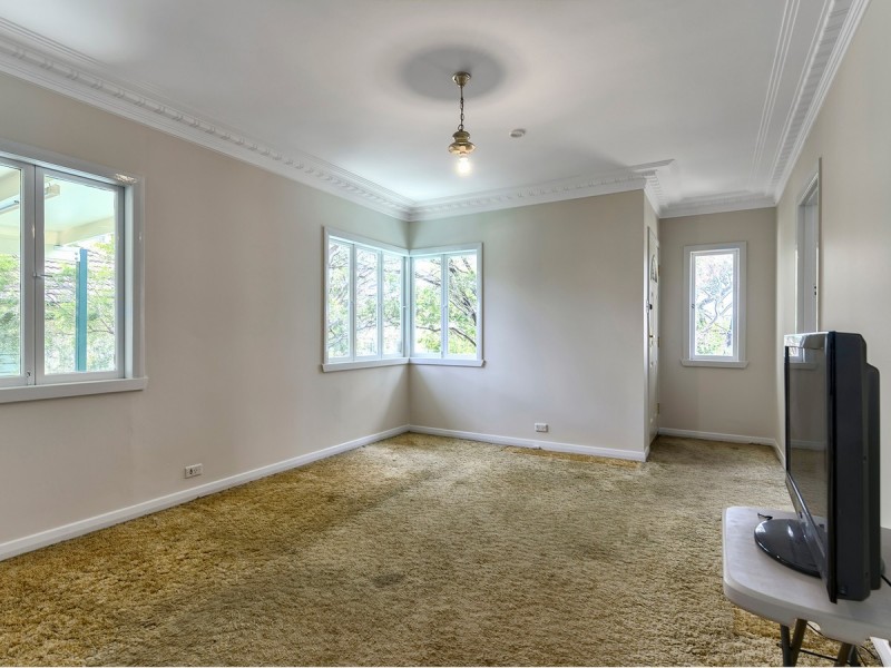 6 Kanangra Street, Stafford QLD 4053