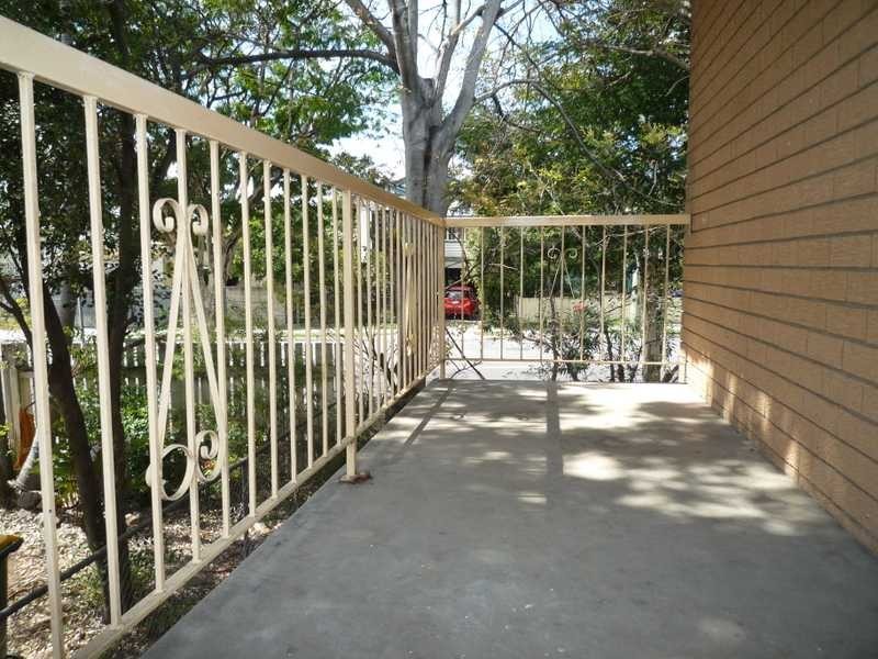 64 Norman Street, Wooloowin QLD 4030