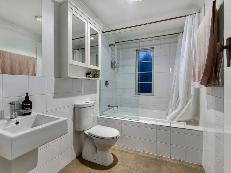 111 Appleby Road, Stafford QLD 4053