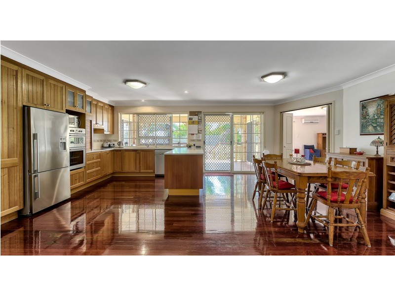11 Connelly Court, Albany Creek QLD 4035