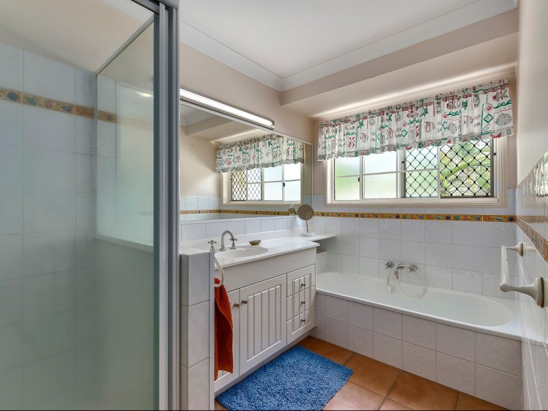 11 Connelly Court, Albany Creek QLD 4035