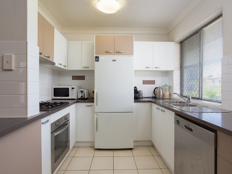 4/15 Nieppe Street, Kedron QLD 4031