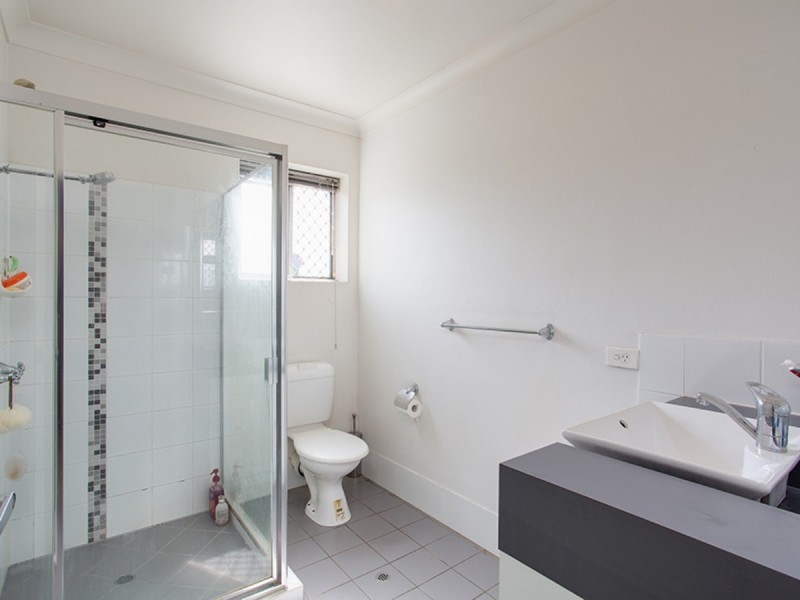 4/15 Nieppe Street, Kedron QLD 4031